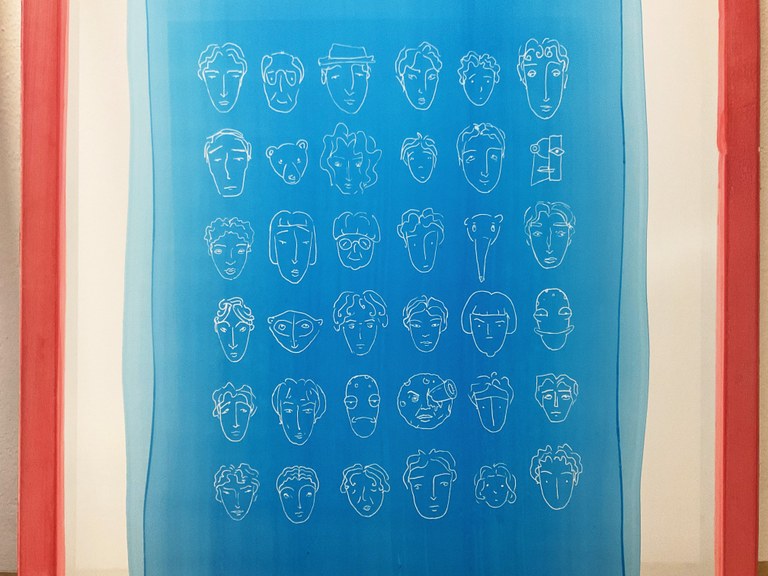Gebhardt, Susanne, faces, Hommage an ein Buch-Cover, Fotobelichtung Siebdruck, P-Seminar Textildruck, 2024